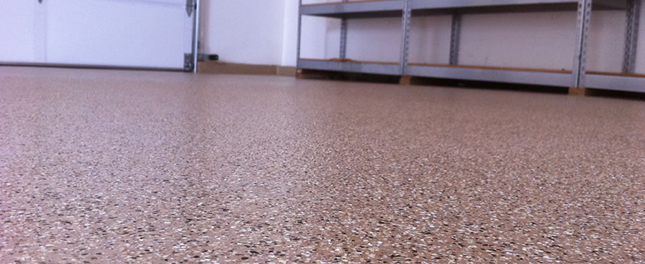 Decorative flake epoxy floor